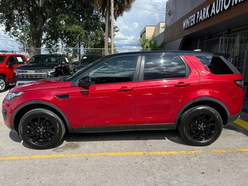 Used 2019 Land Rover Discovery Sport SE AWD/4WD image 4