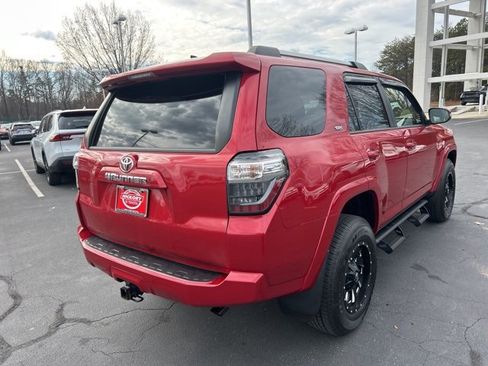 Used 2023 Toyota 4Runner SR5 Premium image 5
