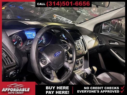 Used 2012 Ford Focus SE image 11