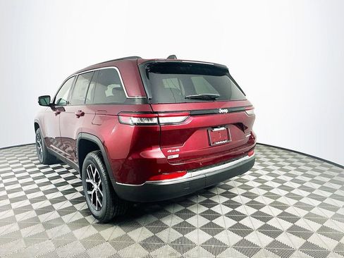 New 2025 Jeep Grand Cherokee Limited image 6