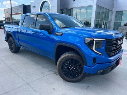 Used 2023 GMC Sierra 1500 Elevation