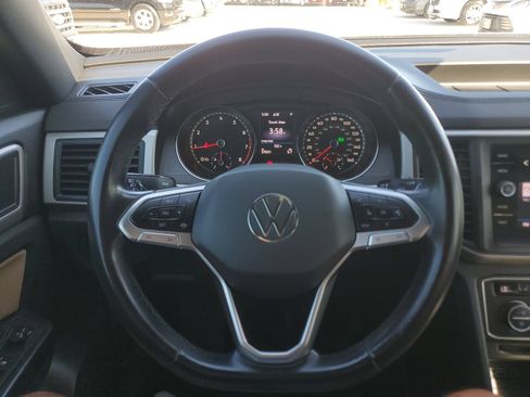 Used 2020 Volkswagen Atlas Cross Sport SE FWD image 20