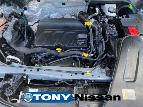 Used 2025 Buick Envista Preferred FWD image 28