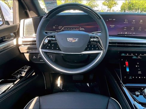 New 2026 Cadillac Escalade ESV Sport w/ Touring Package AWD/4WD image 23