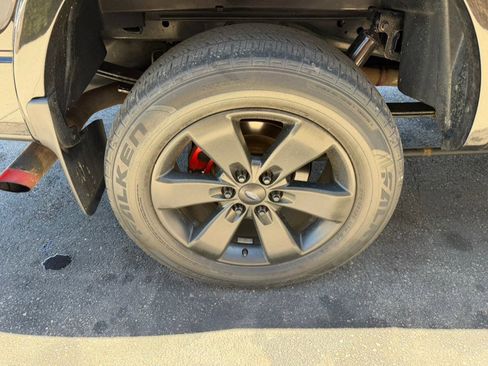 Used 2014 Ford F150 FX4 w/ FX Appearance Package AWD/4WD image 13