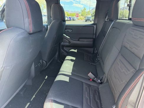 Used 2025 Nissan Frontier Pro-X w/ Pro Convenience Package image 9
