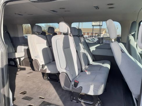 Used 2016 Ford Transit 350 XLT image 17