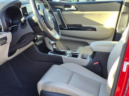 Used 2021 Kia Sportage EX FWD image 15
