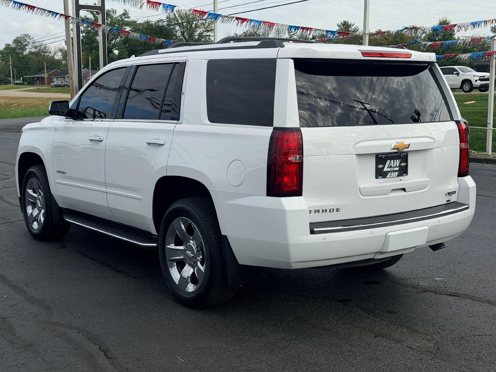 Used 2018 Chevrolet Tahoe Premier AWD/4WD image 6