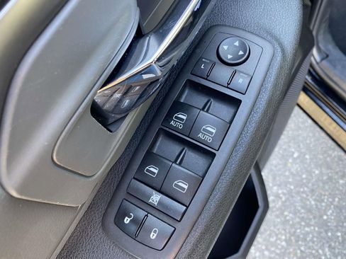 Used 2024 RAM 1500 Classic SLT image 17