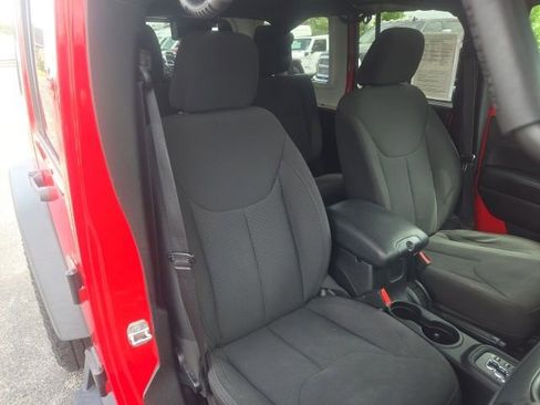 Used 2017 Jeep Wrangler Unlimited Sport w/ Quick Order Package 24S AWD/4WD image 21
