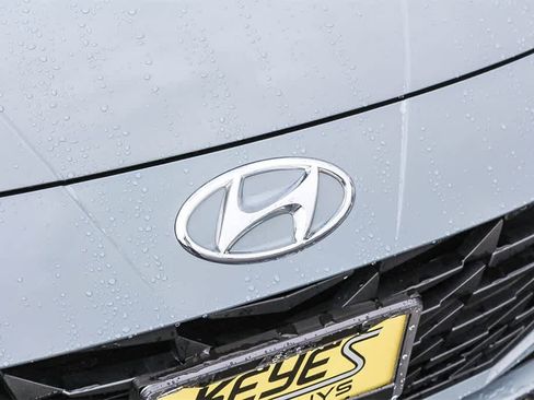 Used 2022 Hyundai Elantra SEL w/ Convenience Package image 14