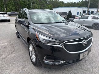 Used 2020 Buick Enclave Premium w/ Sun and Sites Package FWD video 1
