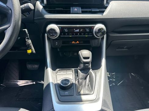 Certified 2025 Toyota RAV4 LE AWD/4WD image 27