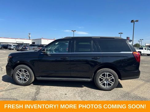Used 2025 Ford Expedition Active AWD/4WD image 5