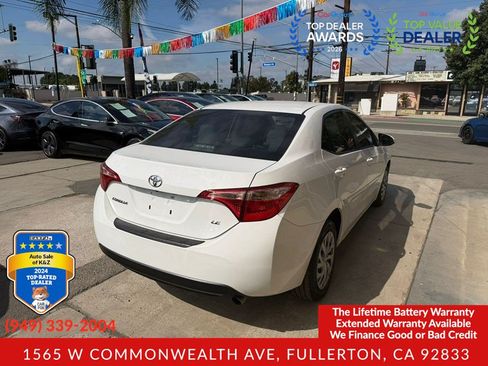 Used 2017 Toyota Corolla LE w/ Carpet Mat Package (TMS) FWD image 10