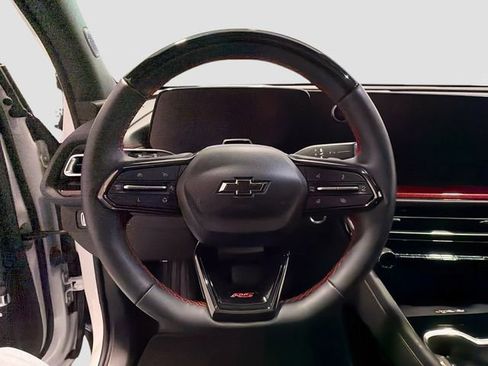 Certified 2024 Chevrolet Traverse RS image 10