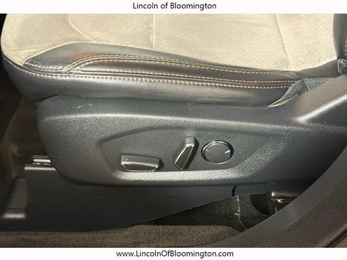 Used 2017 Ford Explorer XLT w/ Equipment Group 202A image 20