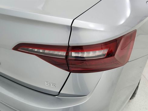 Used 2024 Volkswagen Jetta SE FWD image 27