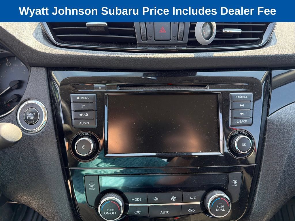 Used 2020 Nissan Rogue Sport SV FWD image 25