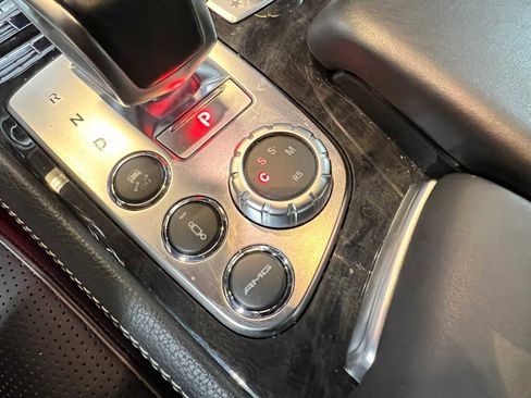 Used 2013 Mercedes-Benz SL 63 AMG image 30