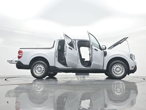 New 2025 Ford Maverick XL w/ Equipment Group 101A image 47