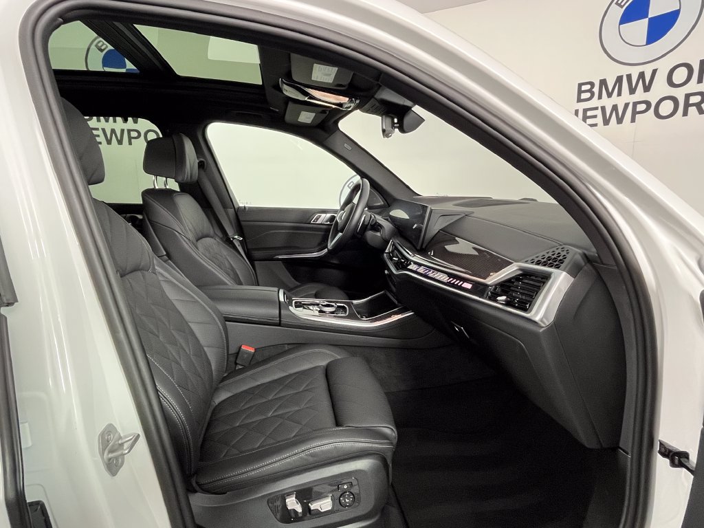 Certified 2025 BMW X5 M60i AWD/4WD image 23