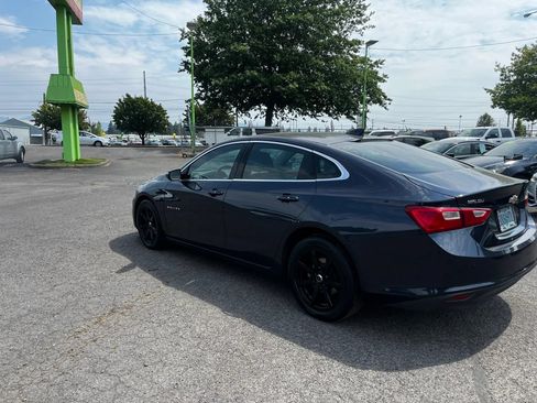 Used 2016 Chevrolet Malibu LT w/ Driver Confidence Package FWD image 5