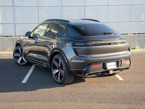 New 2026 Porsche Macan Turbo Electric AWD/4WD image 3