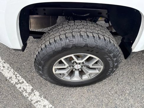 Used 2019 GMC Canyon All Terrain w/ Trailering Package AWD/4WD image 38