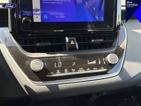 Used 2025 Toyota Corolla LE FWD image 22