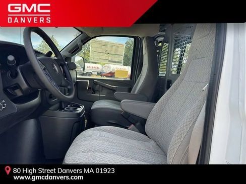 New 2025 GMC Savana 2500 w/ Driver Convenience Package image 17
