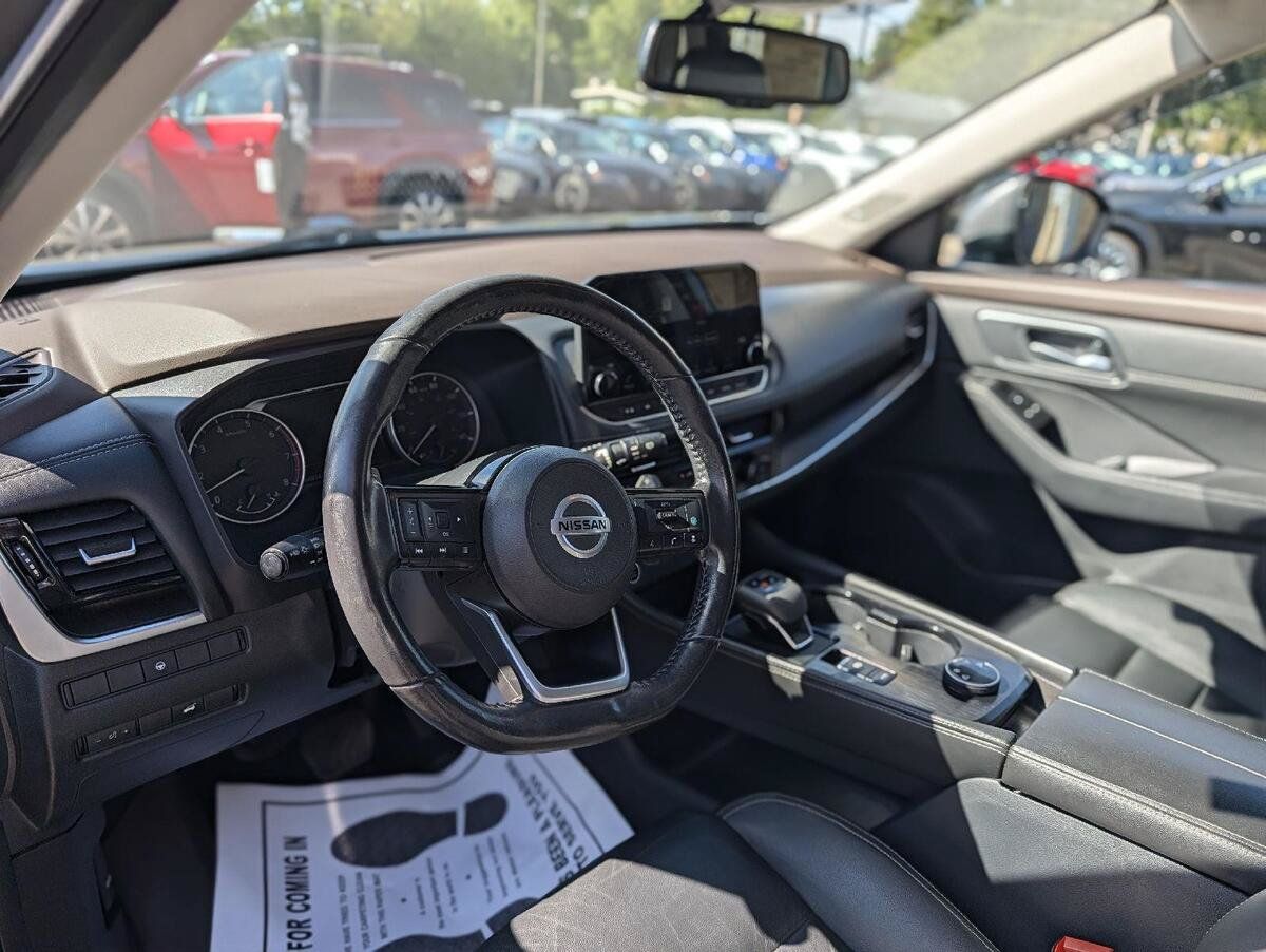 Used 2021 Nissan Rogue SL w/ Premium Package AWD/4WD image 18
