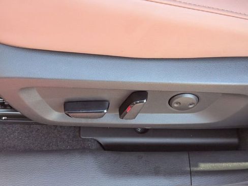 New 2025 Mitsubishi Outlander SEL image 12