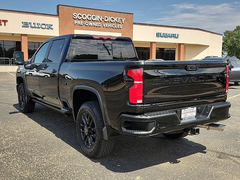 Used 2026 Chevrolet Silverado 2500 High Country w/ Midnight Edition AWD/4WD image 3