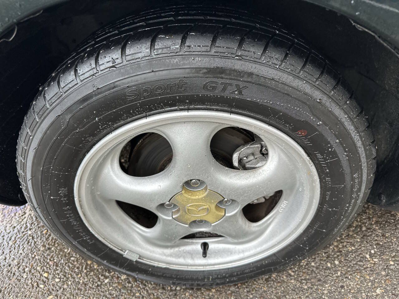 Used 2000 MAZDA MX-5 Miata RWD image 22