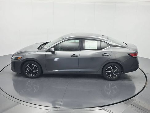 Used 2024 Nissan Sentra SV FWD image 35