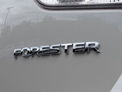 Used 2022 Subaru Forester Limited AWD/4WD image 27