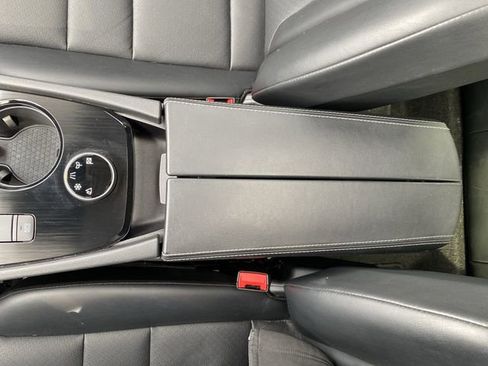 Used 2023 Nissan Rogue SV w/ SV Premium B Package image 20