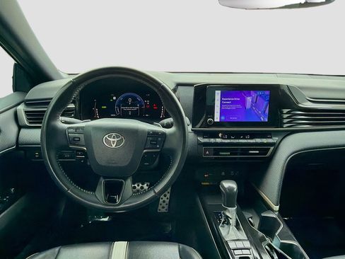 Used 2025 Toyota Camry SE FWD image 20