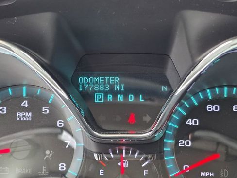 Used 2013 Chevrolet Traverse LT image 12