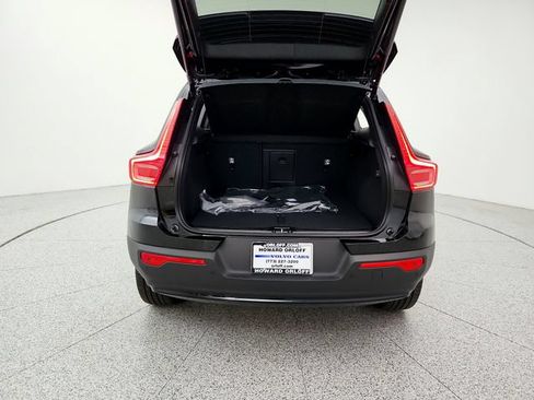New 2026 Volvo XC40 B5 Plus w/ Climate Package AWD/4WD image 15