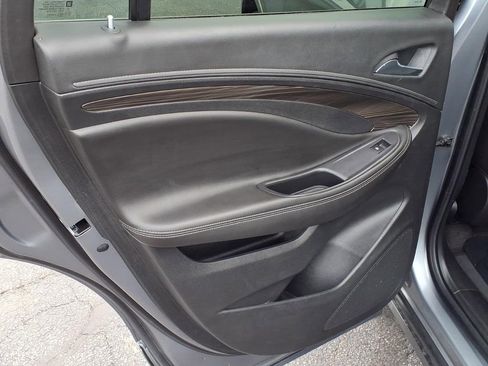 Used 2020 Buick Envision Premium w/ Driver Confidence Package image 15