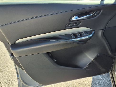 Used 2023 Cadillac XT4 Premium Luxury image 15