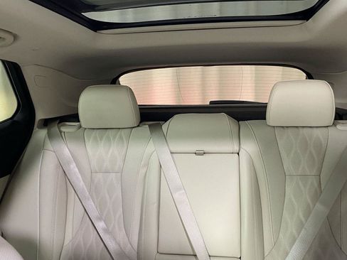 Used 2023 Buick Envision Avenir AWD/4WD image 46