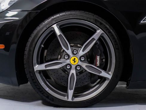 Used 2014 Ferrari California image 61