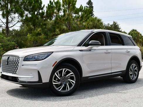 Used 2023 Lincoln Corsair FWD w/ Equipment Group 101A image 25