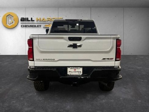 New 2026 Chevrolet Silverado 2500 ZR2 image 11