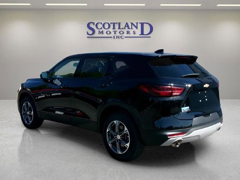 Used 2025 Chevrolet Blazer LT FWD image 8