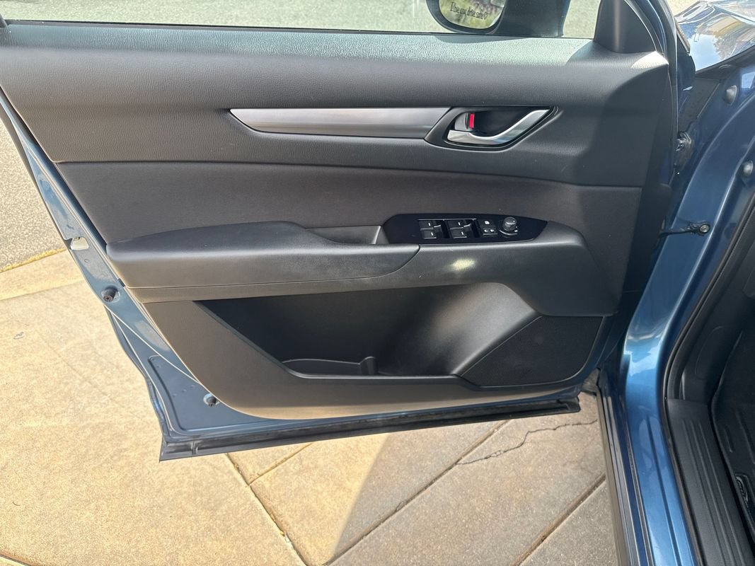 Used 2019 MAZDA CX-5 Sport w/ I-ACTIVSENSE Package AWD/4WD image 29
